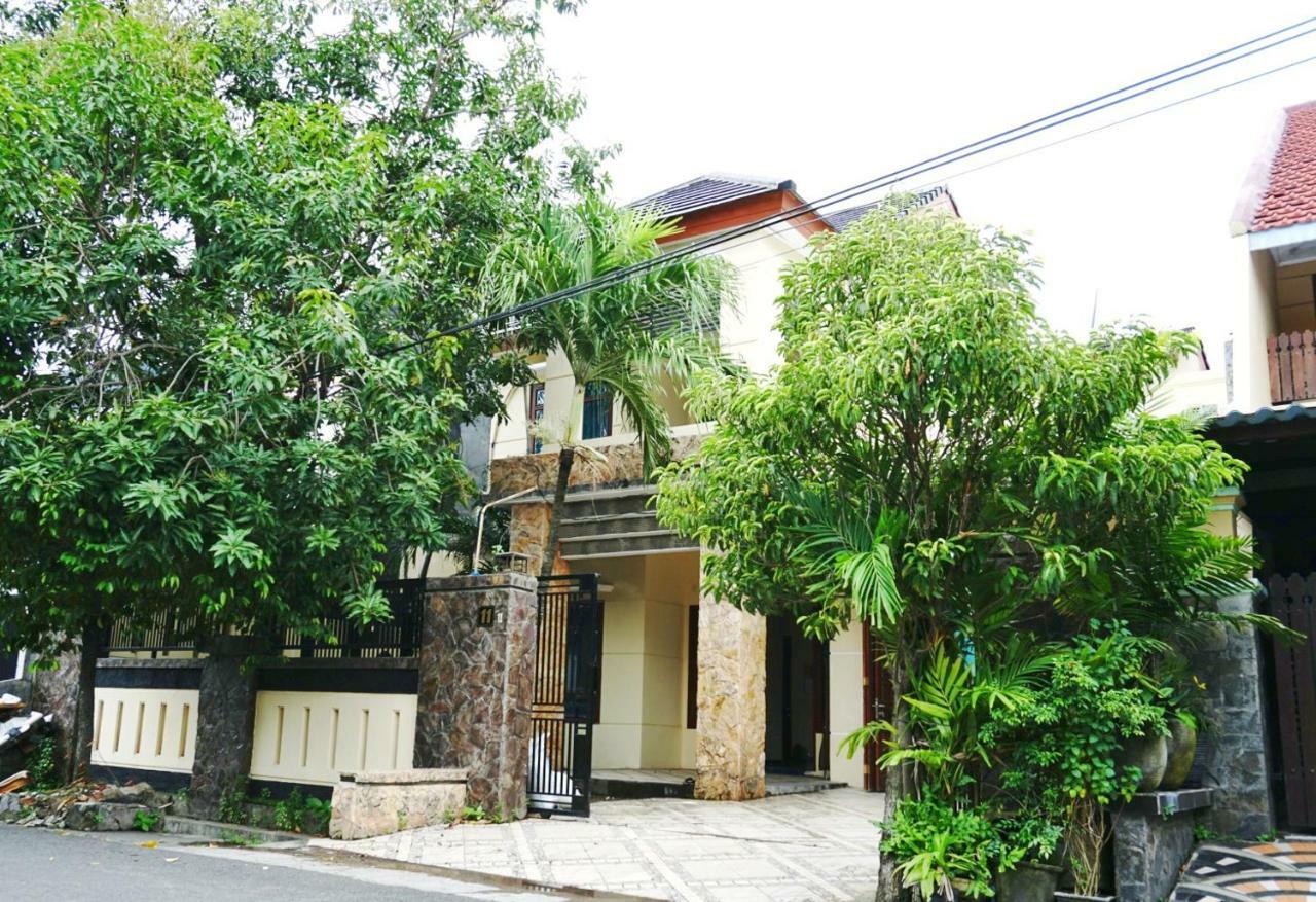 Green Surabaya Homey Eksteriør billede
